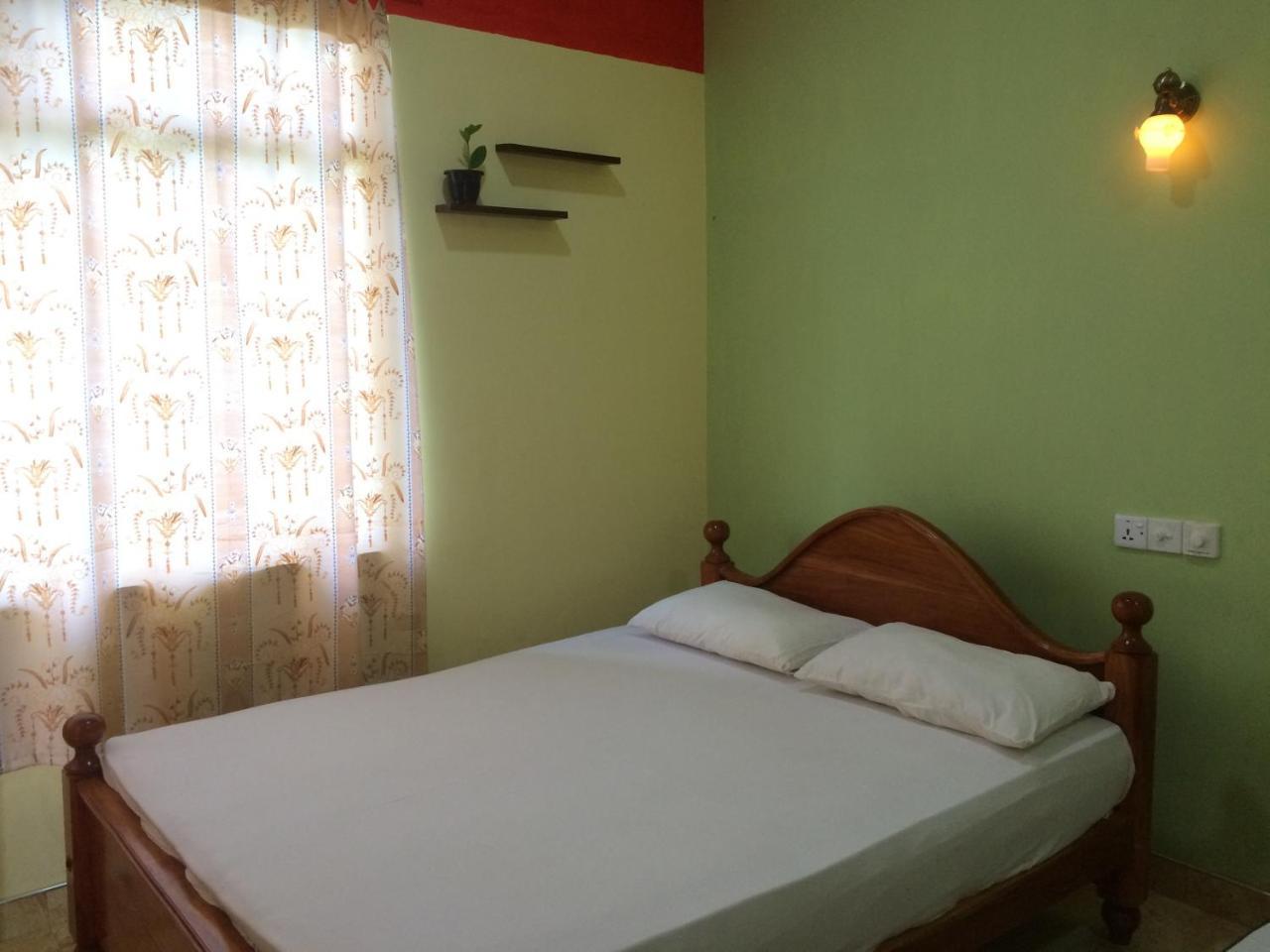 Hotel View Point Tissamaharama Bagian luar foto