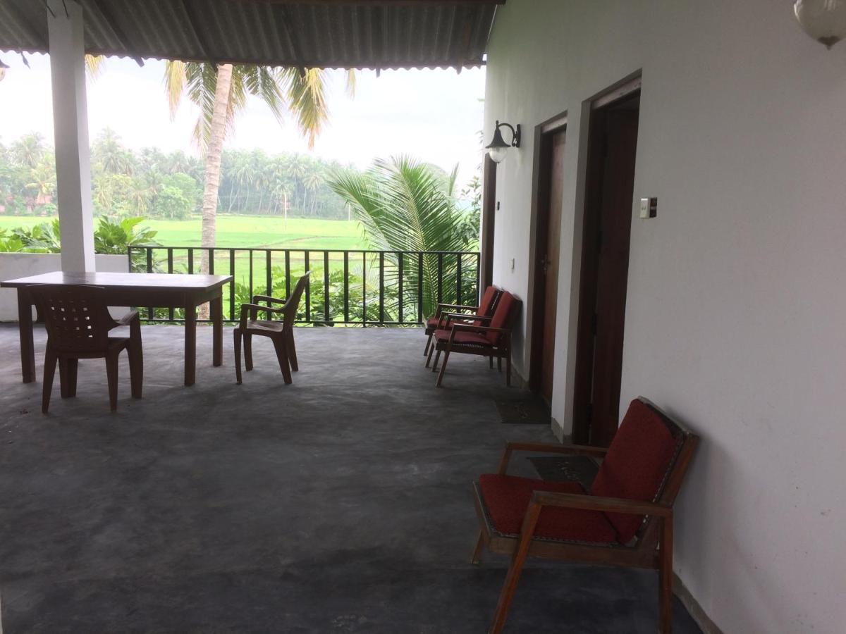 Hotel View Point Tissamaharama Ruang foto